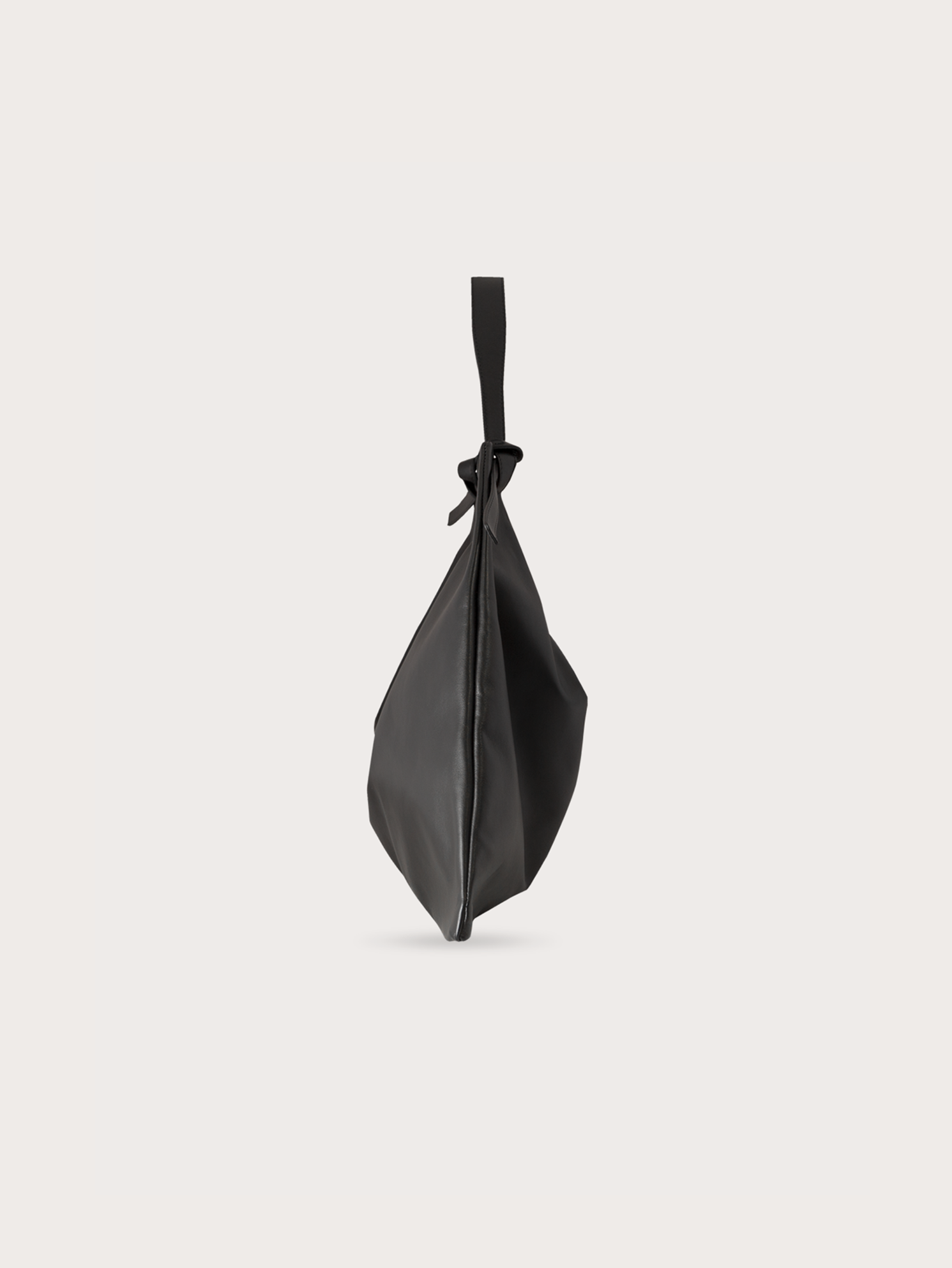 FLAG LARGE - VITELLO LISCIO Col. BLACK