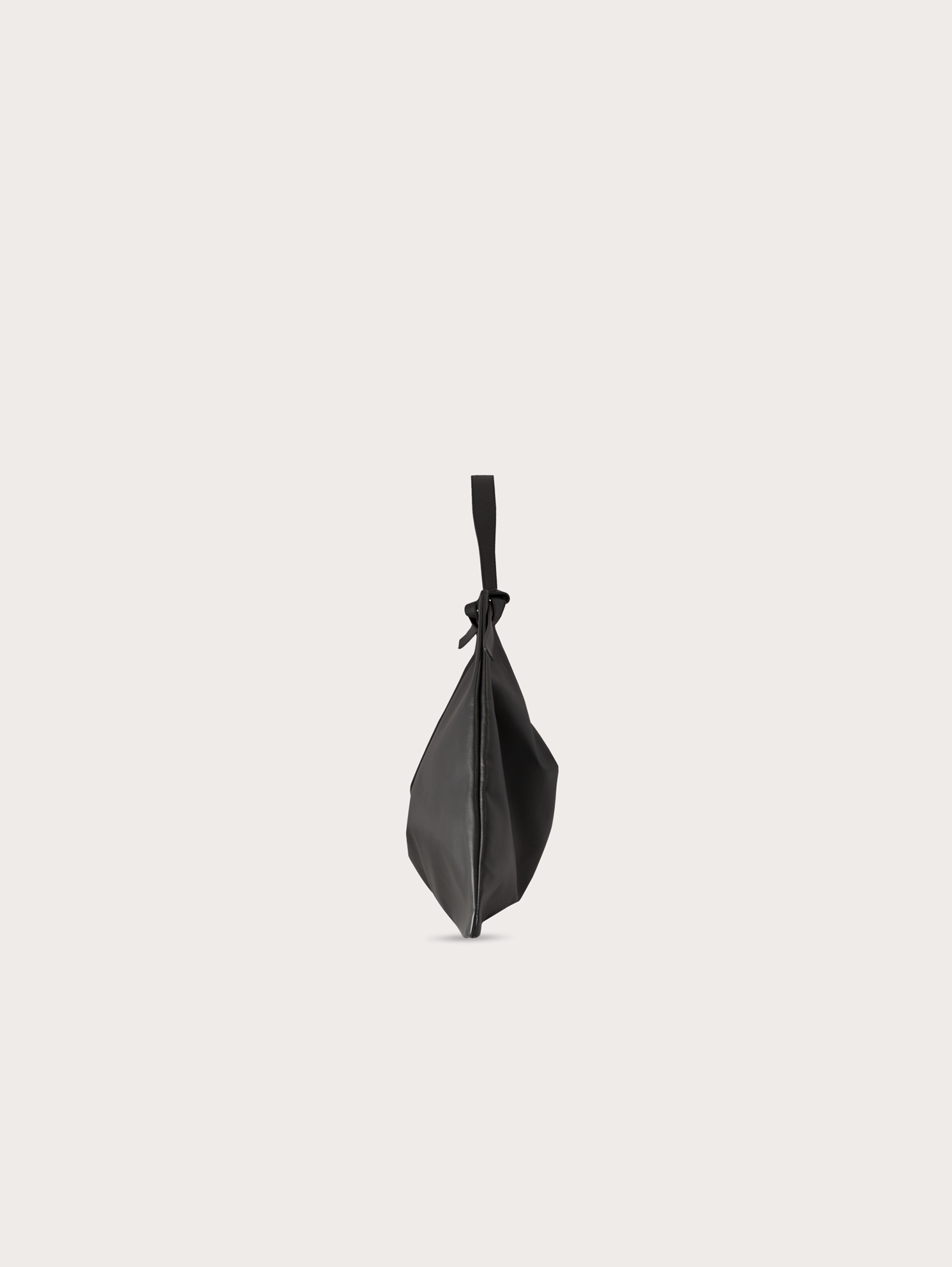 FLAG SMALL - VITELLO LISCIO Col. BLACK